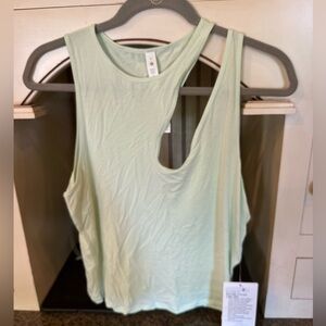NWT lululemon cut out tank top sz 8